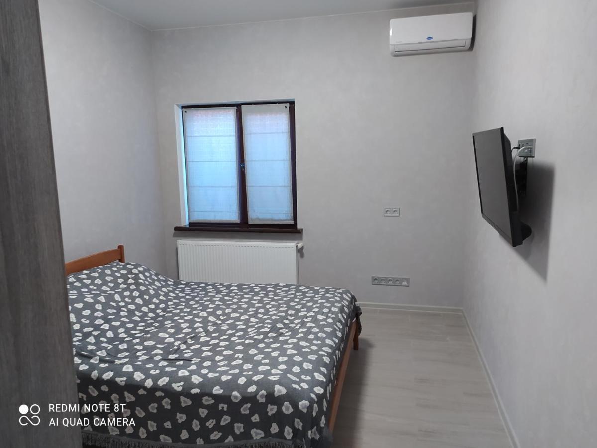 Reef Apartments Odessa Buitenkant foto
