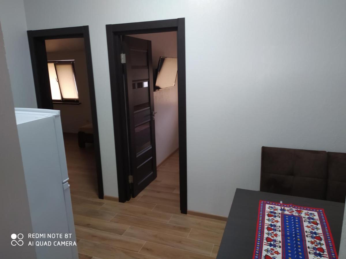 Reef Apartments Odessa Buitenkant foto