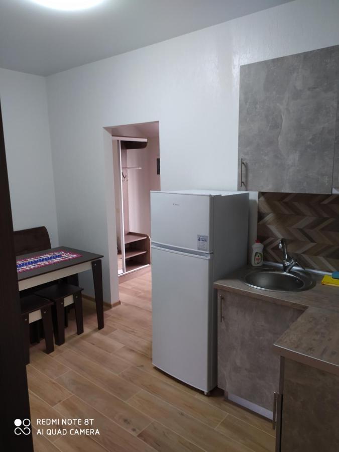 Reef Apartments Odessa Buitenkant foto